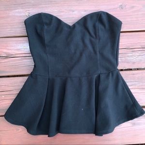 Lush heart neck line peplum black top Sz sm